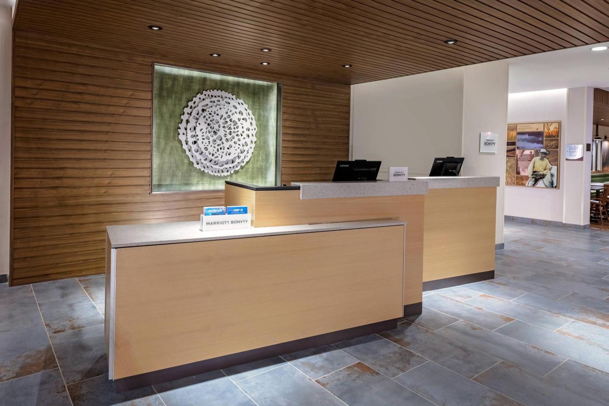 Fairfield By Marriott Port Clinton Waterfront Hotel Exterior foto